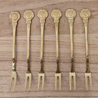 TENEDOR COPETIN ACERO DORADO X 1 UNIDAD