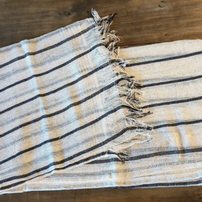 Manta Gasa crudo c/negro (2 x 2 mts)