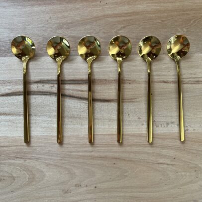 SET X 6 CUCHARAS ACERO DORADO