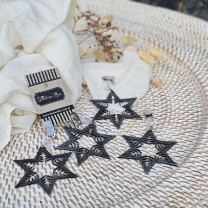 PESAS DE METAL ESTRELLA CALADA PLATA X 4 UNIDADES