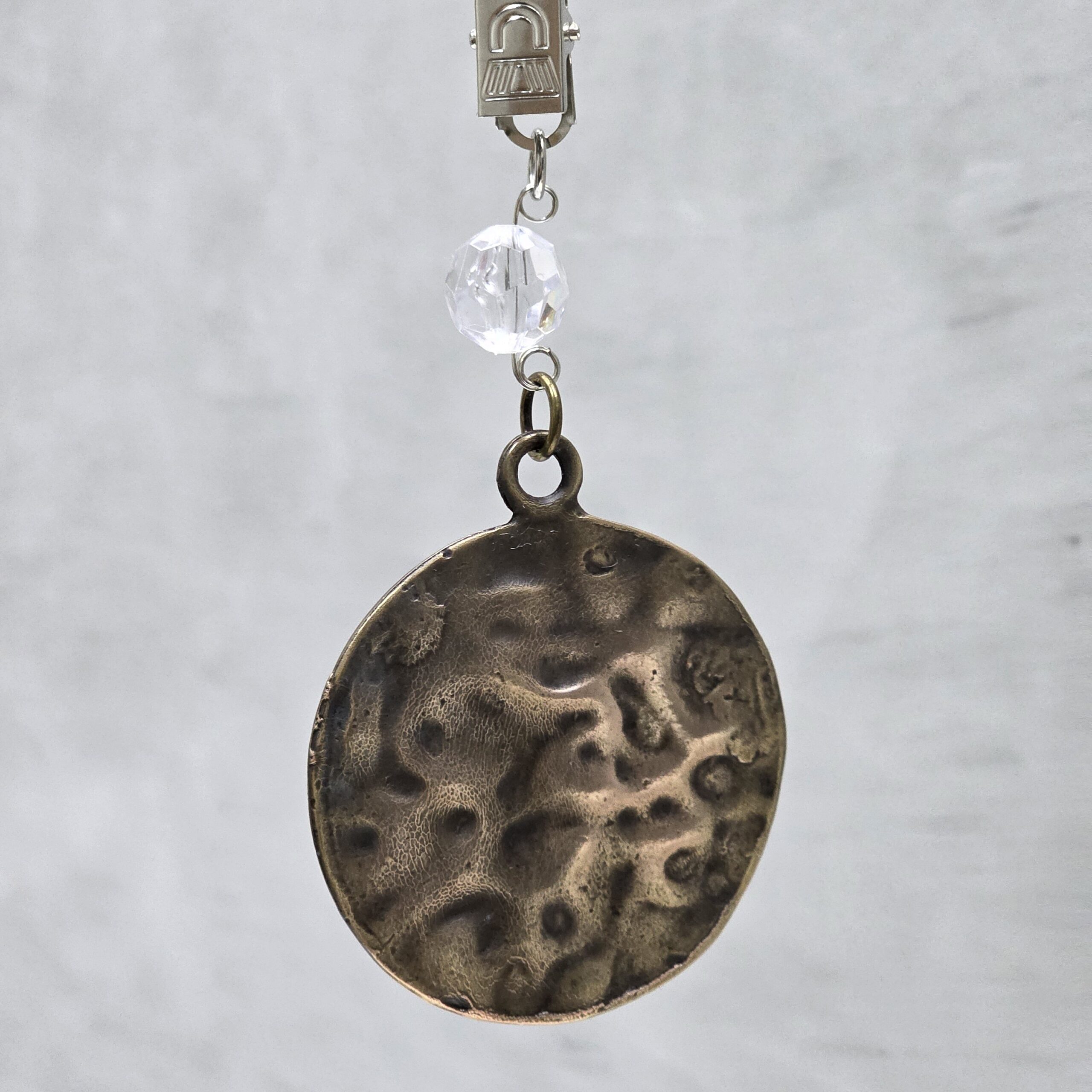 PACK X 4 PESAS MANTEL MARTELE METAL BRONCE - Imagen 2