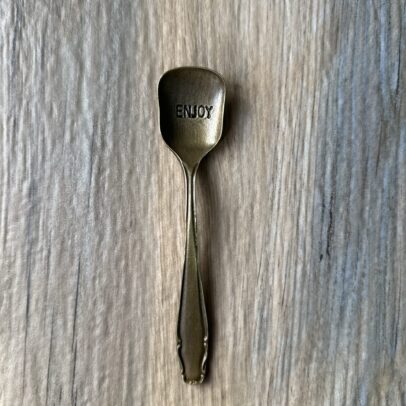 CUCHARA METAL BRONCE