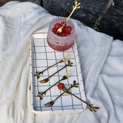 TENEDOR ACERO DORADO X 1 UNIDAD.