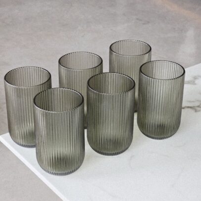 VASOS DE VIDRIO RAYAS 8*12.5
CM X6 UNIDADES (17-3-4)