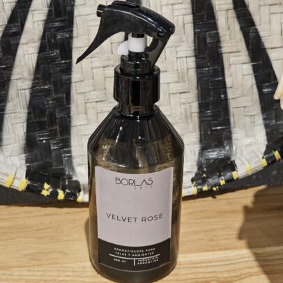 Perfume textil Velvet Rose Spray de 250ml.