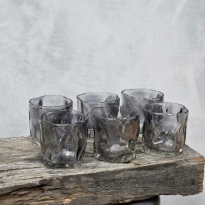 SET 6 VASOS DE VIDRIO BLACK IRREGULARES 240 ML