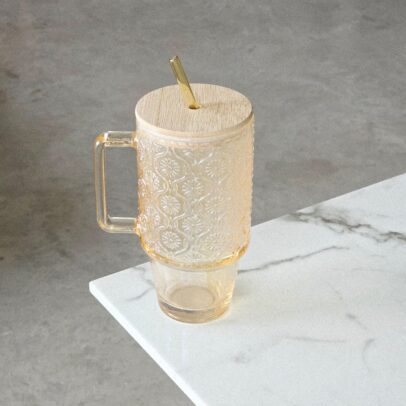 JARRITO DE VIDRIO LABRADO AMBAR CON SORBETE 8.8*18.3cm 710ML (EMC31-19)