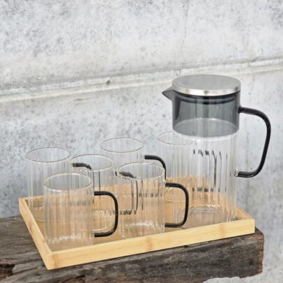 SET X 8. JARRA 1400 ML / 6 TAZAS 310 ML BANDEJA 7*10 CM X 10*21 CM VIDRIO TRANSP/BLACK