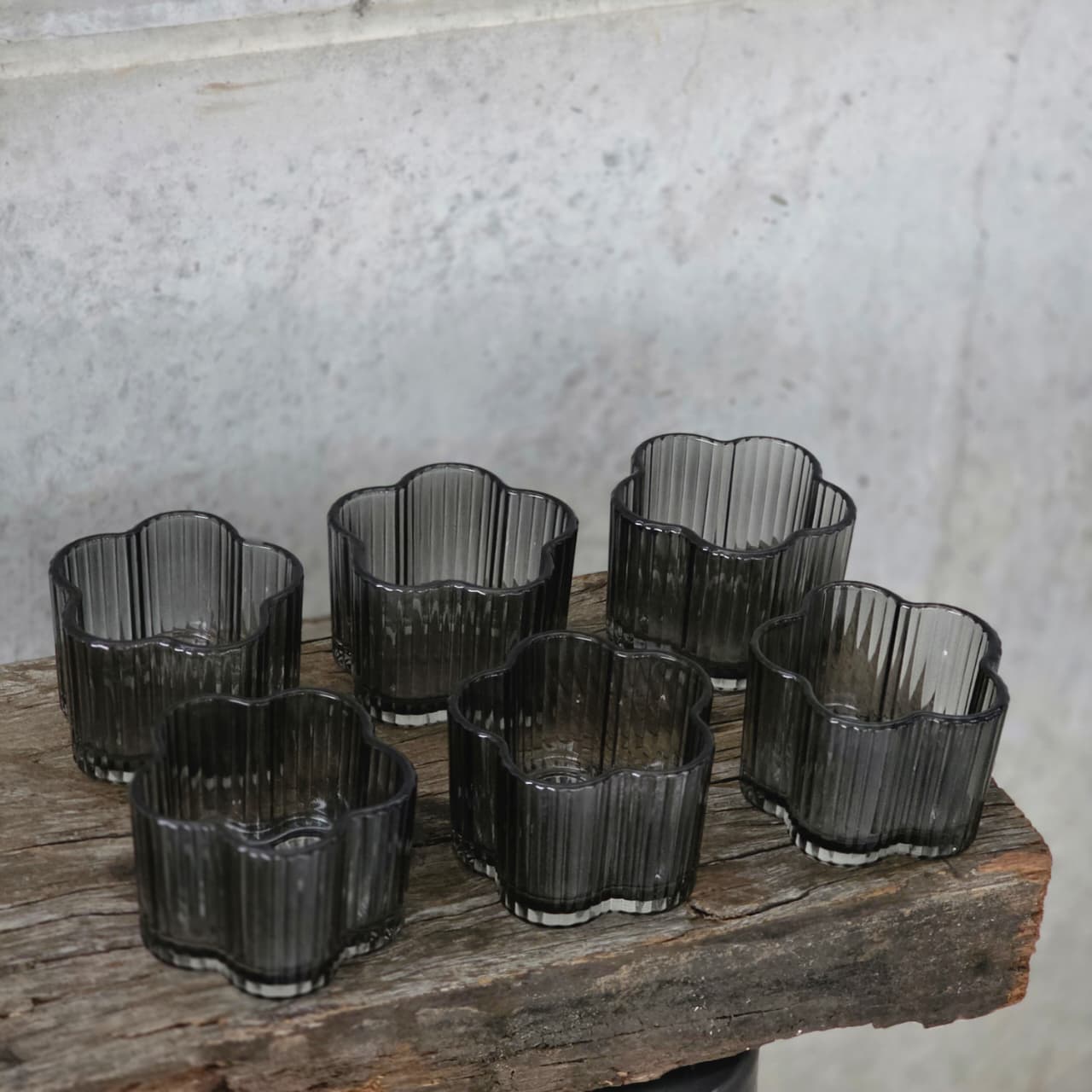 PACK X 6 COPETINEROS FLOR VIDRIO BLACK 8*7*6 CM X 220 ML MEDIANO